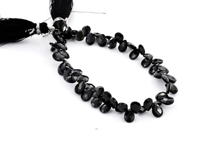 Black Spinal 5X7mm Faceted Pear(Calibrated)